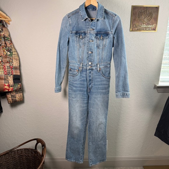 Levis Womens Denim Jumpsuit Medium Wash Long Sleeve Button Front XS 81862-0000 - Picture 2 of 13